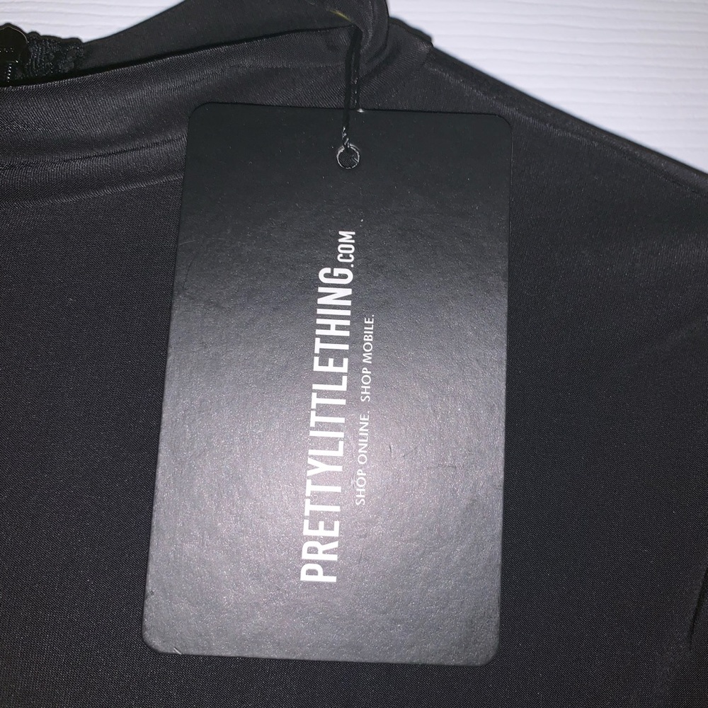 NWT  One Piece Short Jumper - Picture 4 of 4